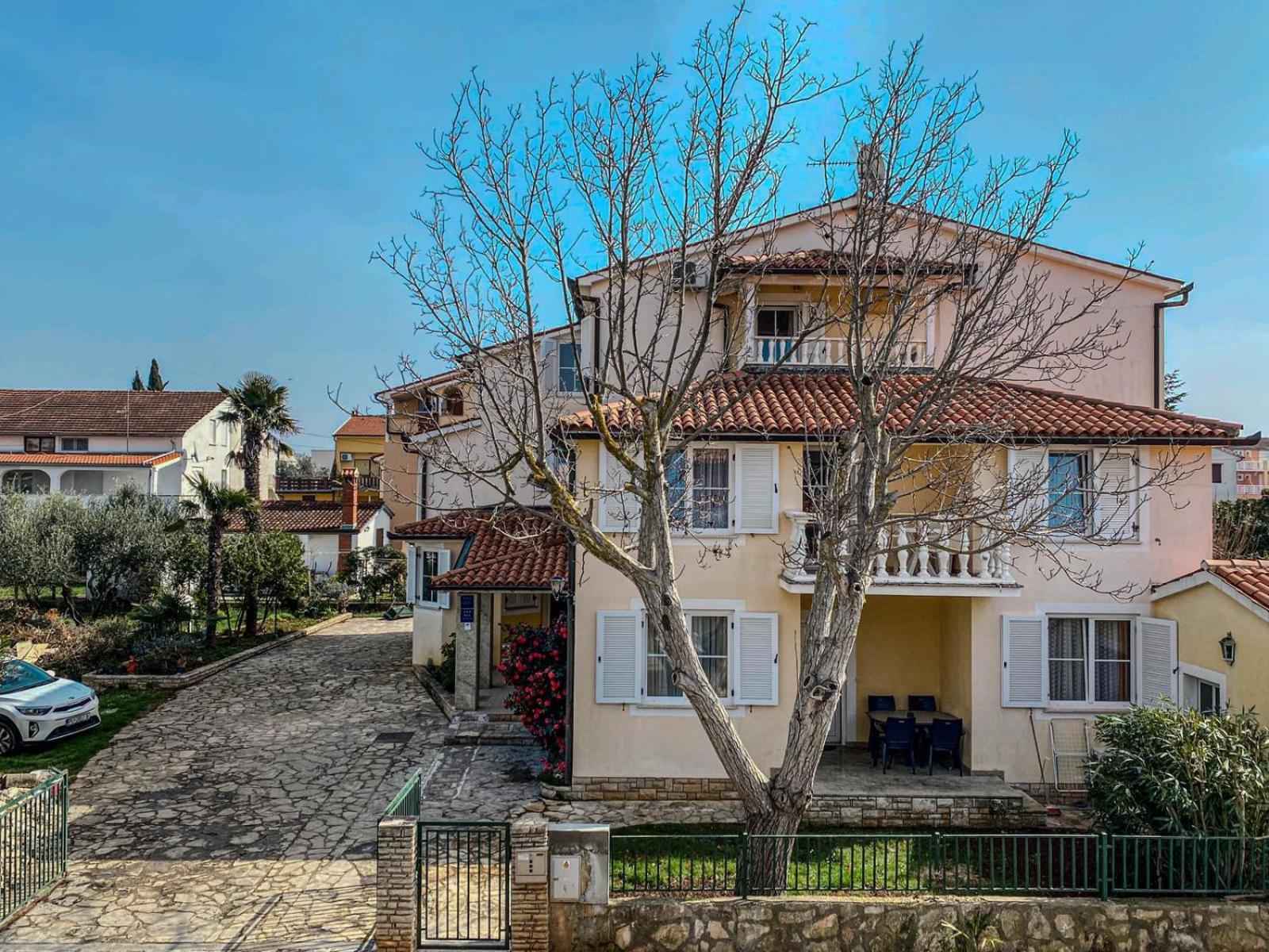 Apartments Lucy Medulin Exterior foto